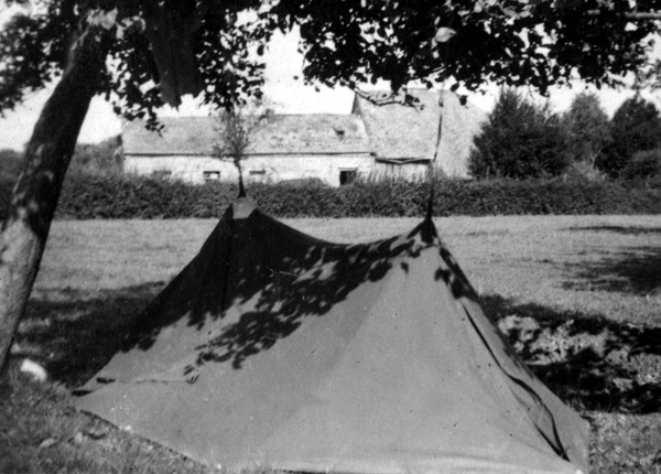 Photo of 2 man US Army tent used by 14th Chemical Maintenance Company, taken 05-22 Septembber 1944, near La Capelle, France